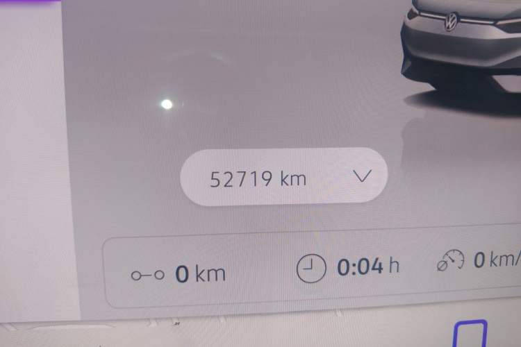 Used Volkswagen ID.7 VIZZION 2024 First Edition Odometer Close Up