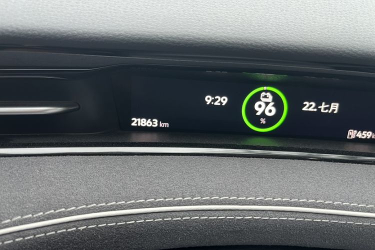 Used Volkswagen ID.7 VIZZION 2024 First Edition Odometer Close Up