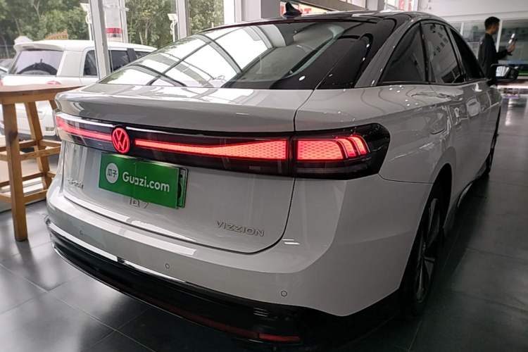 Used Volkswagen ID.7 VIZZION 2024 AIR model Rear