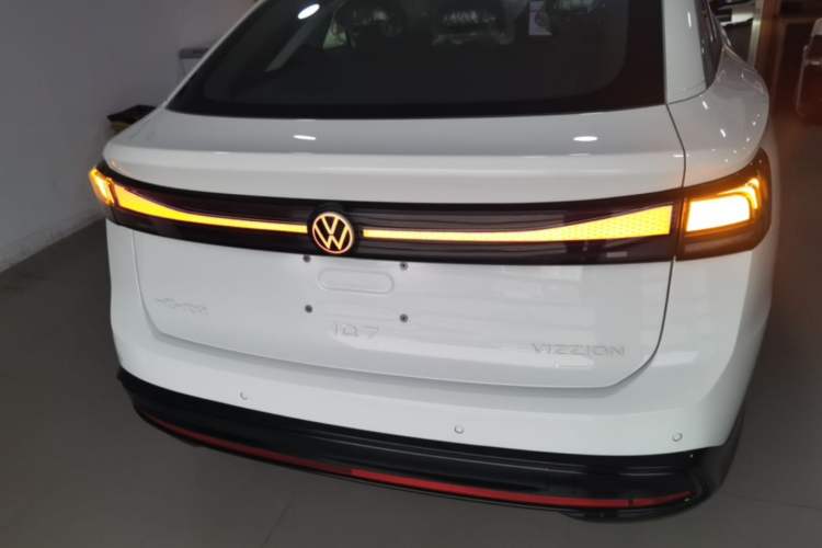 Used Volkswagen ID.7 VIZZION 2024 AIR model Rear