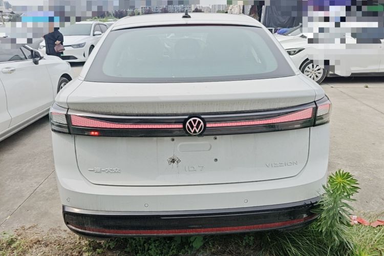 Used Volkswagen ID.7 VIZZION 2024 AIR model Rear