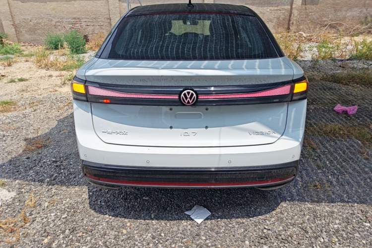 Used Volkswagen ID.7 VIZZION 2024 AIR model Rear