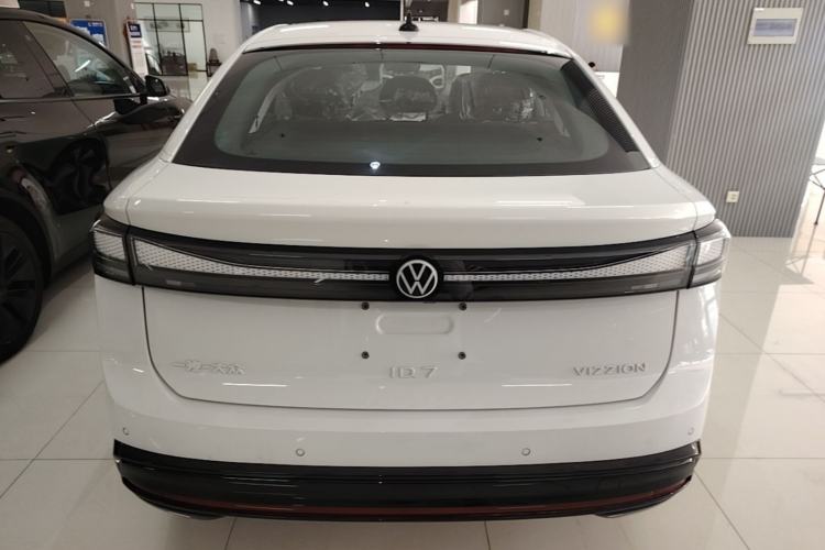 Used Volkswagen ID.7 VIZZION 2024 AIR model Rear