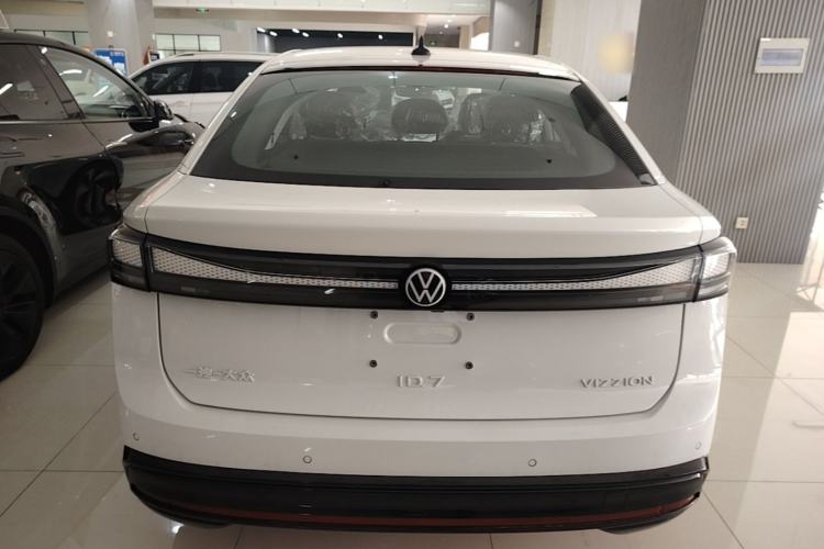Used Volkswagen ID.7 VIZZION 2024 AIR model Rear