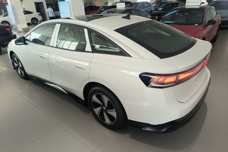 Used Volkswagen ID.7 VIZZION 2024 AIR model Rear Left 45 Deg