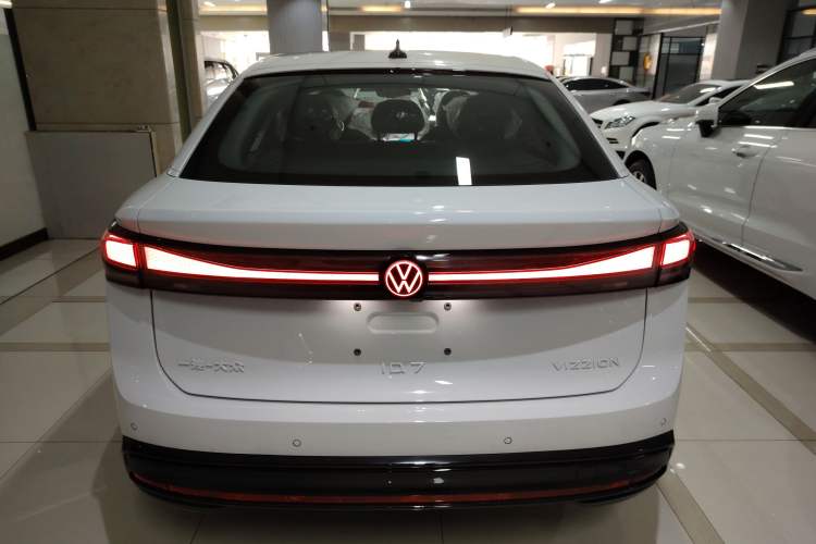 Used Volkswagen ID.7 VIZZION 2024 AIR model Rear