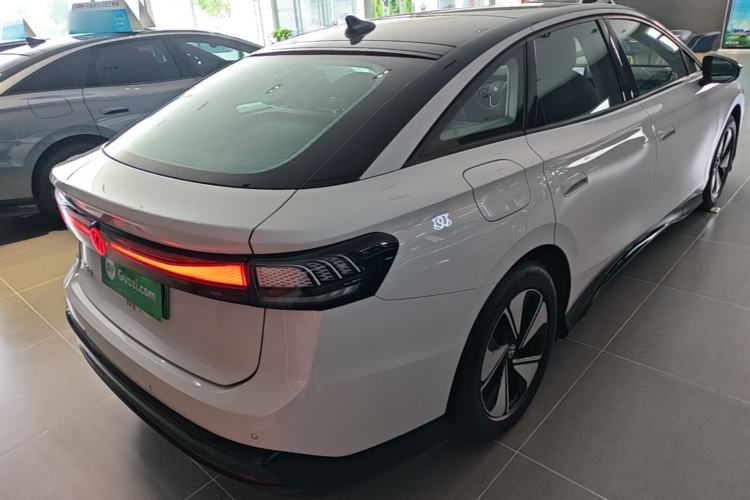Used Volkswagen ID.7 VIZZION 2024 AIR model Rear Right 45 Deg