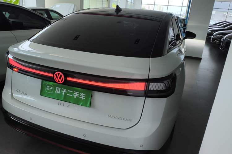 Used Volkswagen ID.7 VIZZION 2024 PRO Model Rear Right 45 Deg