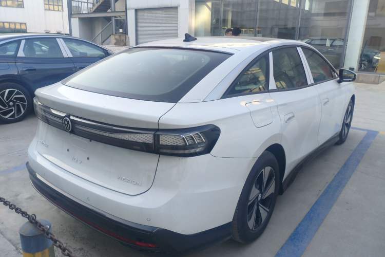 Used Volkswagen ID.7 VIZZION 2024 AIR model Rear Right 45 Deg