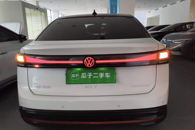 Used Volkswagen ID.7 VIZZION 2024 PRO Model Rear
