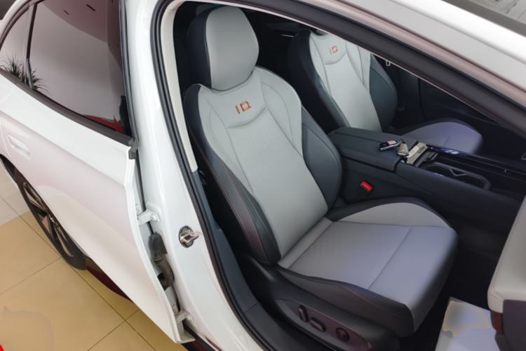 Used Volkswagen ID.7 VIZZION 2024 AIR model Right Front Seat