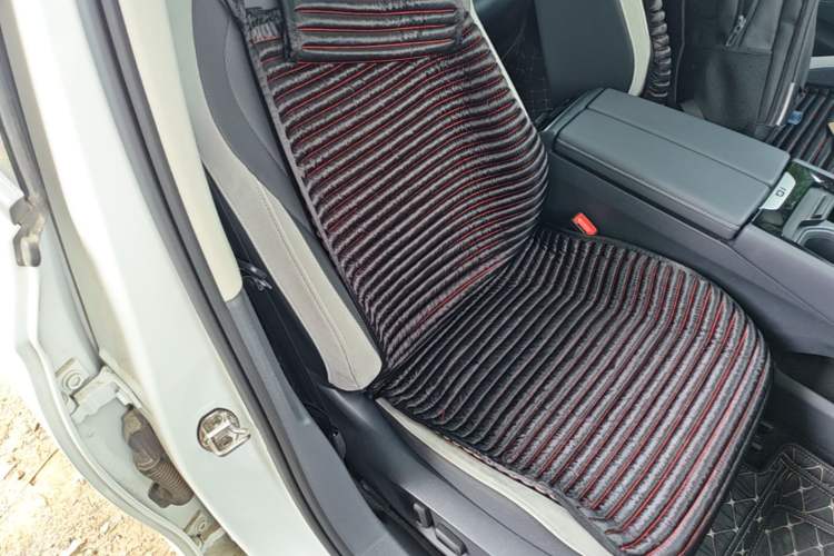 Used Volkswagen ID.7 VIZZION 2024 PRO Model Right Front Seat