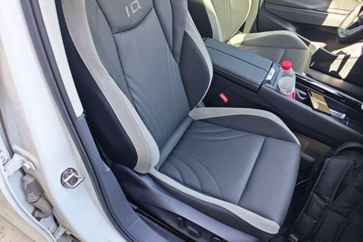 Used Volkswagen ID.7 VIZZION 2024 PRO Model Right Front Seat