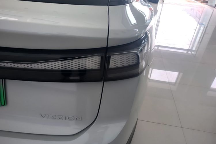 Used Volkswagen ID.7 VIZZION 2024 PRO Model Right Rear Taillight