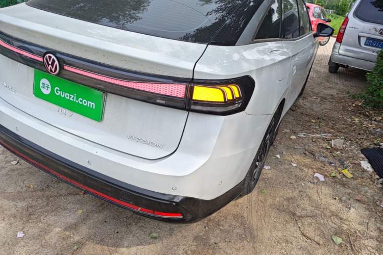 Used Volkswagen ID.7 VIZZION 2024 PRO Model Right Rear Taillight