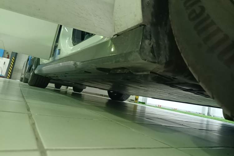 Used Volkswagen ID.7 VIZZION 2024 PRO Model Right Side Sill