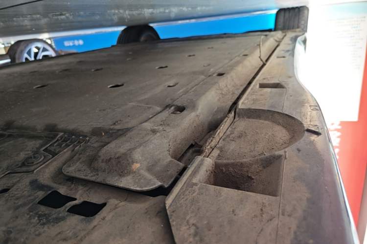 Used Volkswagen ID.7 VIZZION 2024 PRO Model Right Side Sill