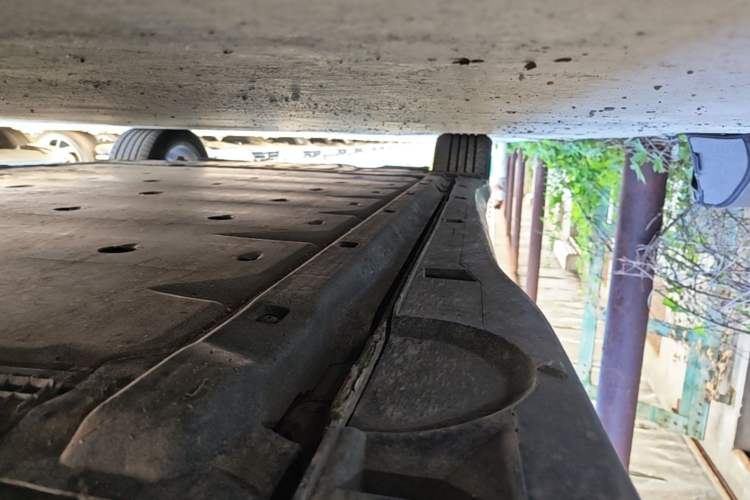 Used Volkswagen ID.7 VIZZION 2024 PRO Model Right Side Sill