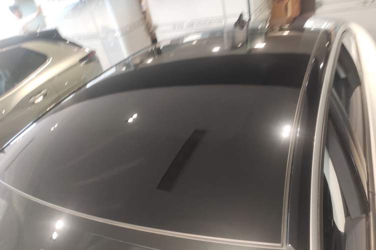 Used Volkswagen ID.7 VIZZION 2024 PRO Model Roof