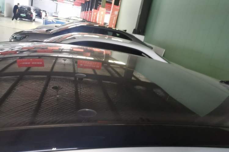 Used Volkswagen ID.7 VIZZION 2024 AIR model Roof