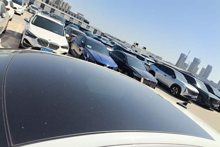 Used Volkswagen ID.7 VIZZION 2024 AIR model Roof