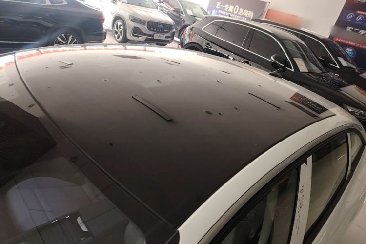 Used Volkswagen ID.7 VIZZION 2024 AIR model Roof