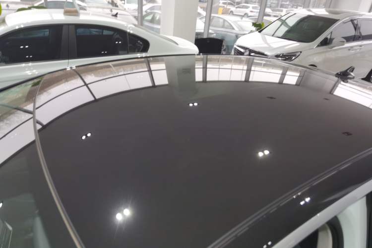 Used Volkswagen ID.7 VIZZION 2024 PRO Model Roof