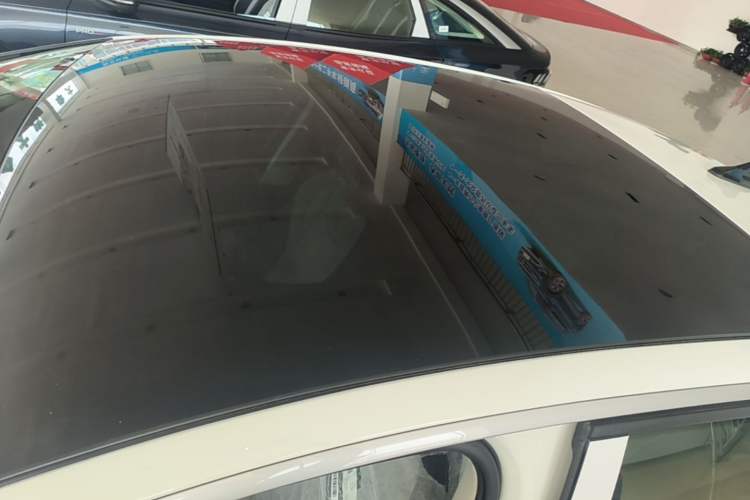 Used Volkswagen ID.7 VIZZION 2024 AIR model Roof