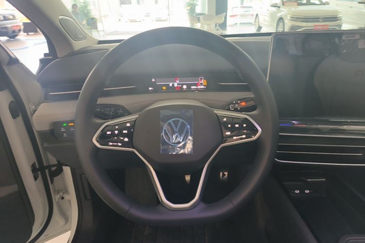 Used Volkswagen ID.7 VIZZION 2024 AIR model Steering Wheel
