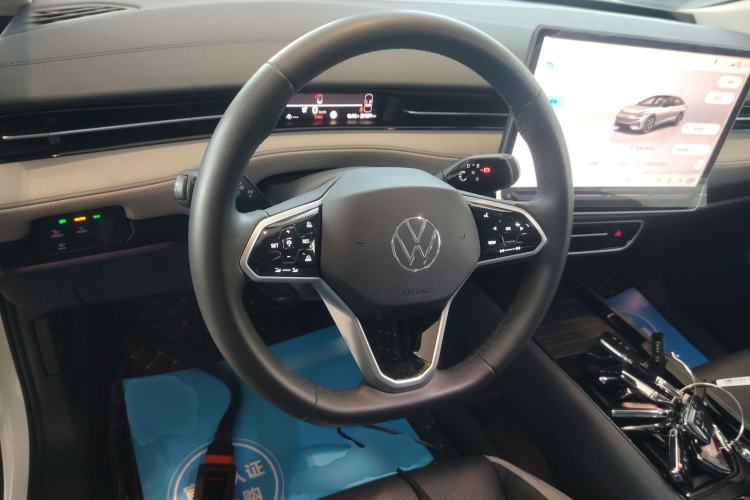 Used Volkswagen ID.7 VIZZION 2024 AIR model Steering Wheel