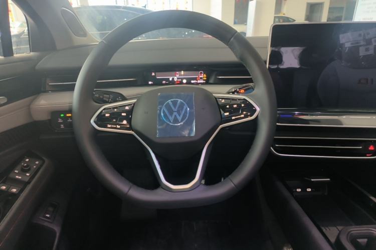 Used Volkswagen ID.7 VIZZION 2024 AIR model Steering Wheel