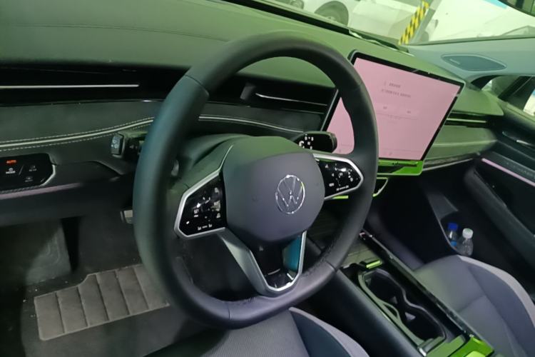 Used Volkswagen ID.7 VIZZION 2024 PRO Model Steering Wheel