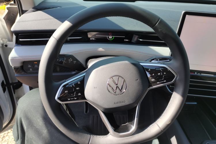 Used Volkswagen ID.7 VIZZION 2024 AIR model Steering Wheel