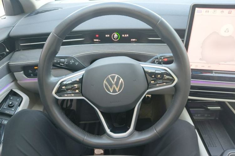 Used Volkswagen ID.7 VIZZION 2024 First Edition Steering Wheel