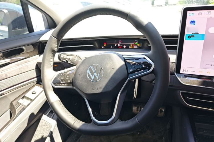 Used Volkswagen ID.7 VIZZION 2024 PRO Model Steering Wheel