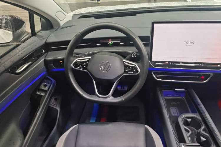 Used Volkswagen ID.7 VIZZION 2024 PRO Model Steering Wheel