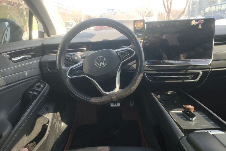 Used Volkswagen ID.7 VIZZION 2024 First Edition Steering Wheel