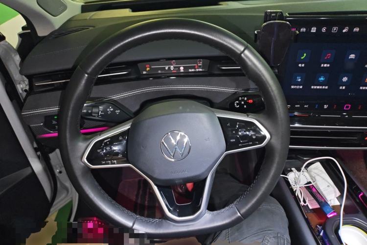 Used Volkswagen ID.7 VIZZION 2024 PRO Model Steering Wheel