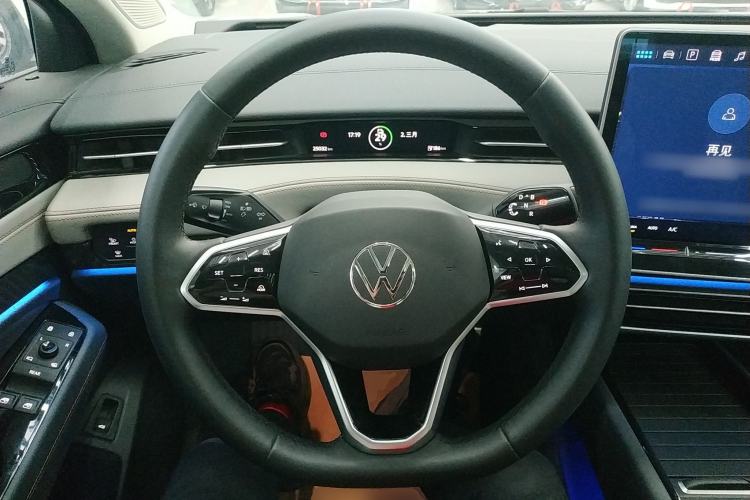 Used Volkswagen ID.7 VIZZION 2024 AIR model Steering Wheel