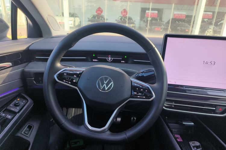 Used Volkswagen ID.7 VIZZION 2024 First Edition Steering Wheel