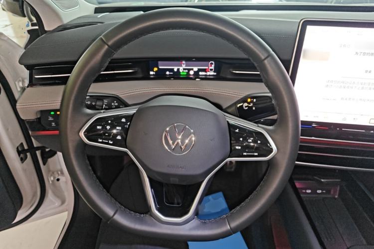 Used Volkswagen ID.7 VIZZION 2024 AIR model Steering Wheel