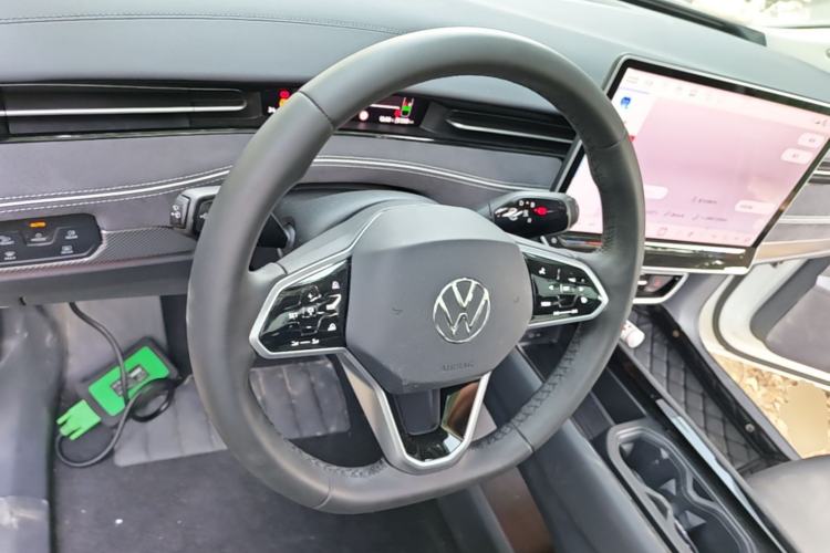Used Volkswagen ID.7 VIZZION 2024 PRO Model Steering Wheel