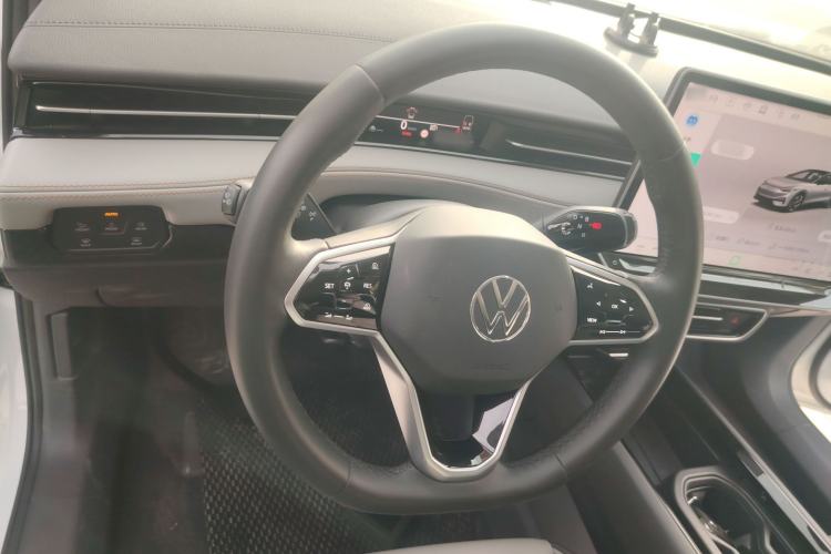 Used Volkswagen ID.7 VIZZION 2024 AIR model Steering Wheel