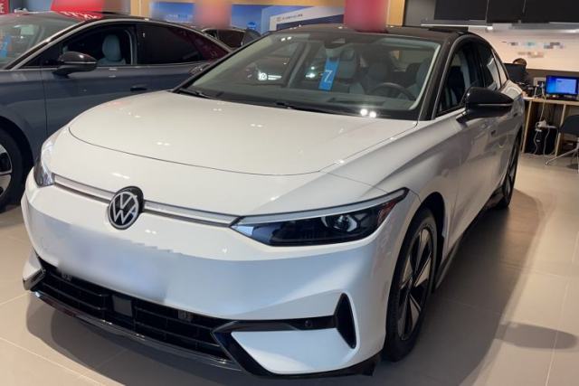 Ojetý Volkswagen ID.7 VIZZION 2024 AIR model