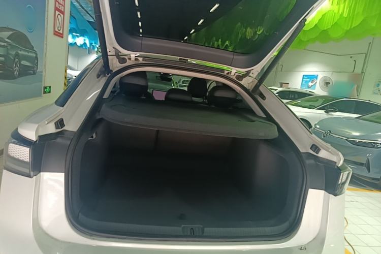 Used Volkswagen ID.7 VIZZION 2024 PRIME Trunk