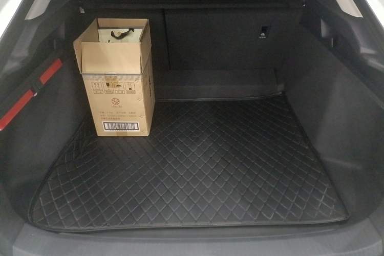 Used Volkswagen ID.7 VIZZION 2024 PRO Model Trunk