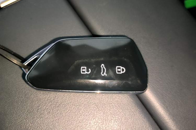 Used Volkswagen ID.7 VIZZION 2024 PRO Model Vehicle Key