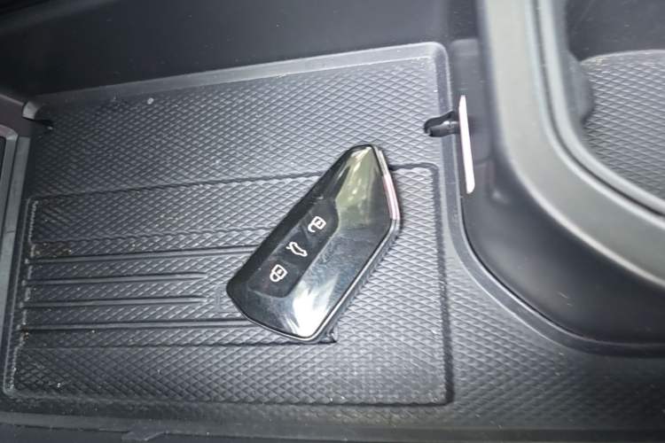 Used Volkswagen ID.7 VIZZION 2024 PRO Model Vehicle Key