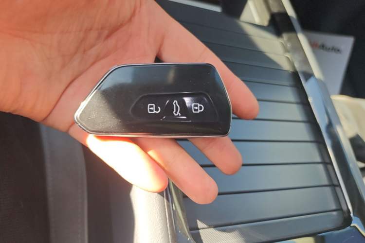Used Volkswagen ID.7 VIZZION 2024 PRO Model Vehicle Key
