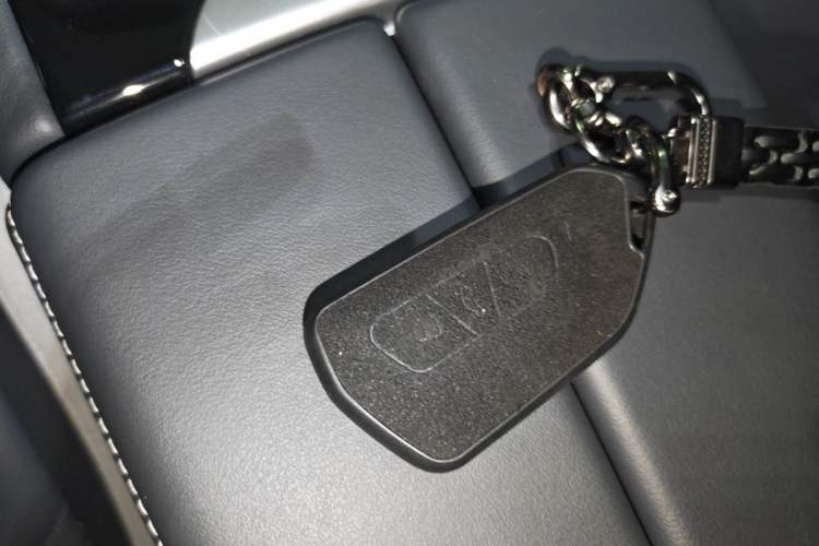 Used Volkswagen ID.7 VIZZION 2024 PRO Model Vehicle Key